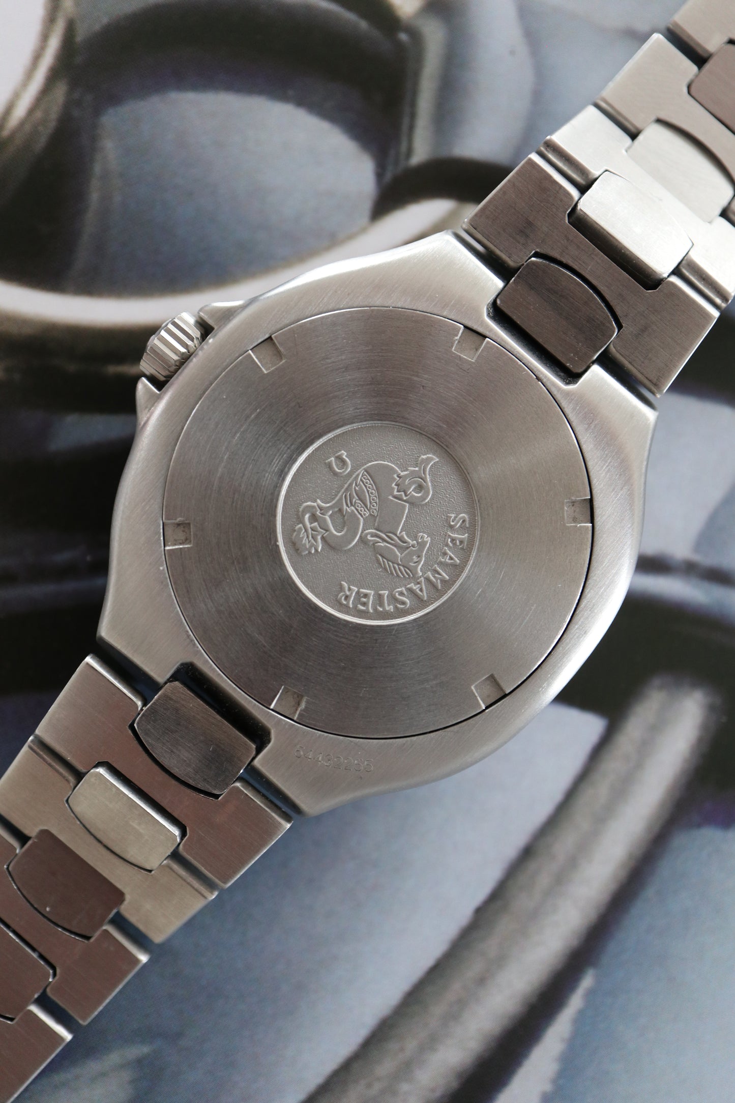 Omega Seamaster Professional 200M “Pre-Bond” Quartz 396.1062 (1993–1994)