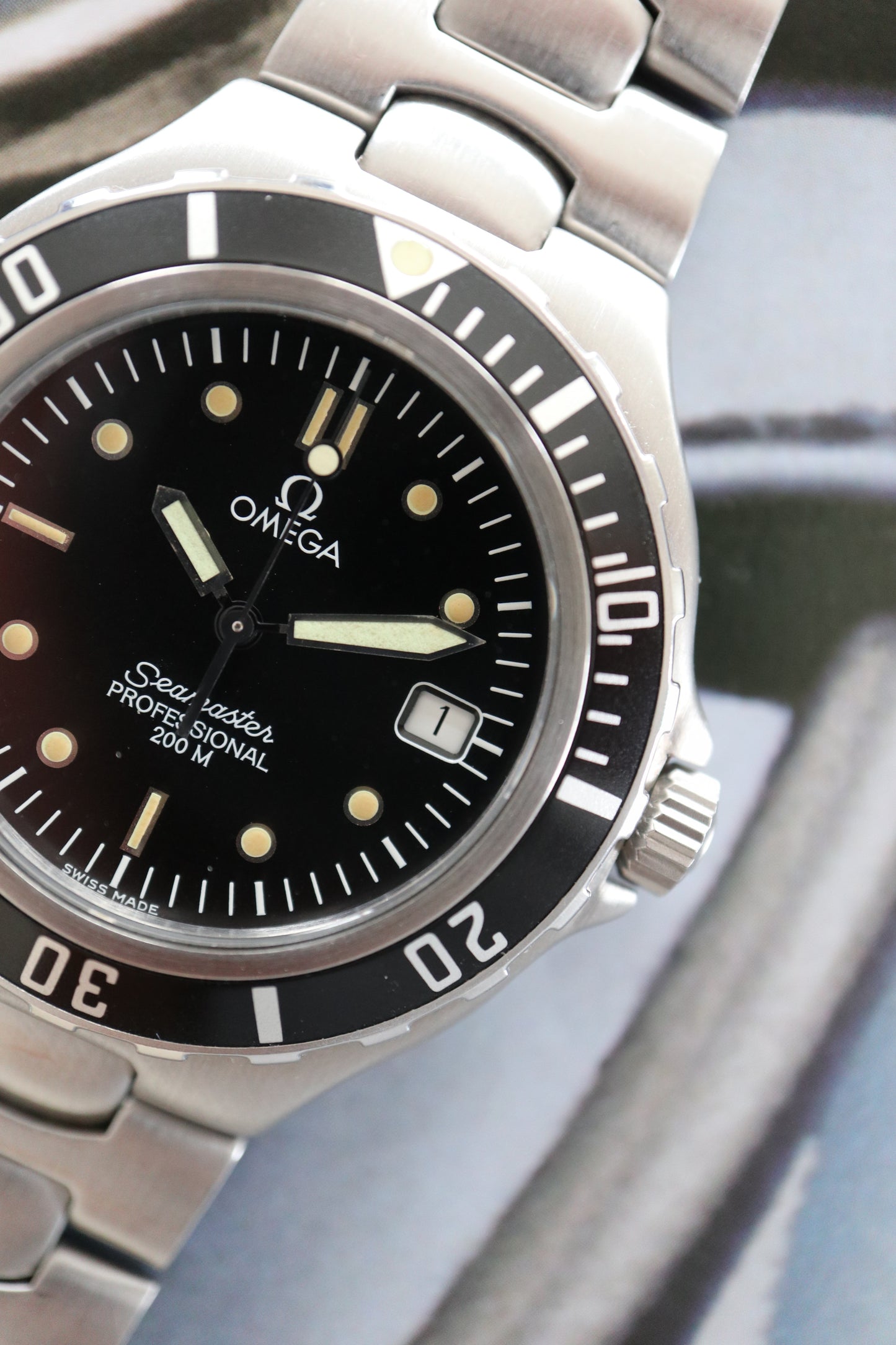 Omega Seamaster Professional 200M “Pre-Bond” Quartz 396.1062 (1993–1994)