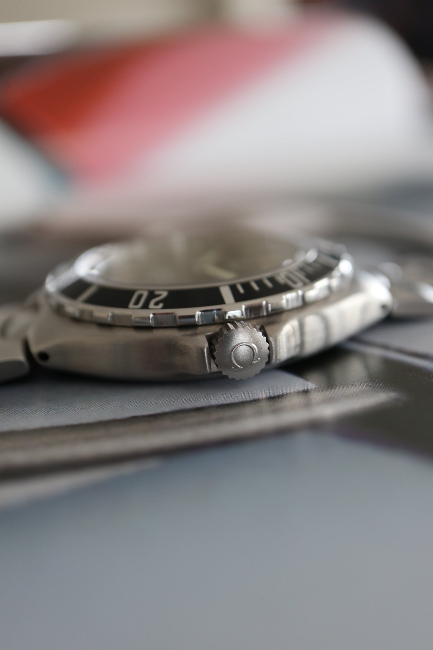 Omega Seamaster Professional 200M “Pre-Bond” Quartz 396.1062 (1993–1994)